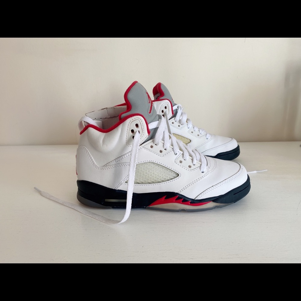 Air Jadon limited on fire size US4 Man/Woman US5.5